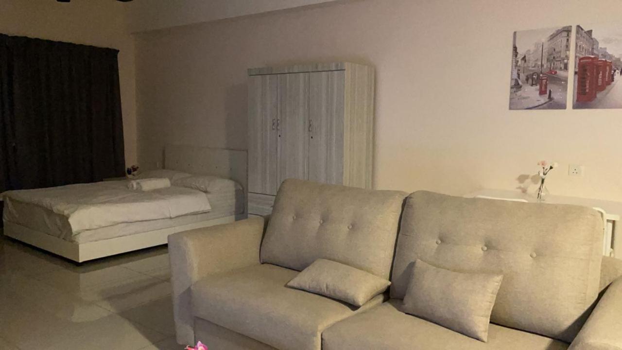 Cozy Studio Unit,Cyberjaya,Wifi, Netflix,Free Parking Eksteriør bilde