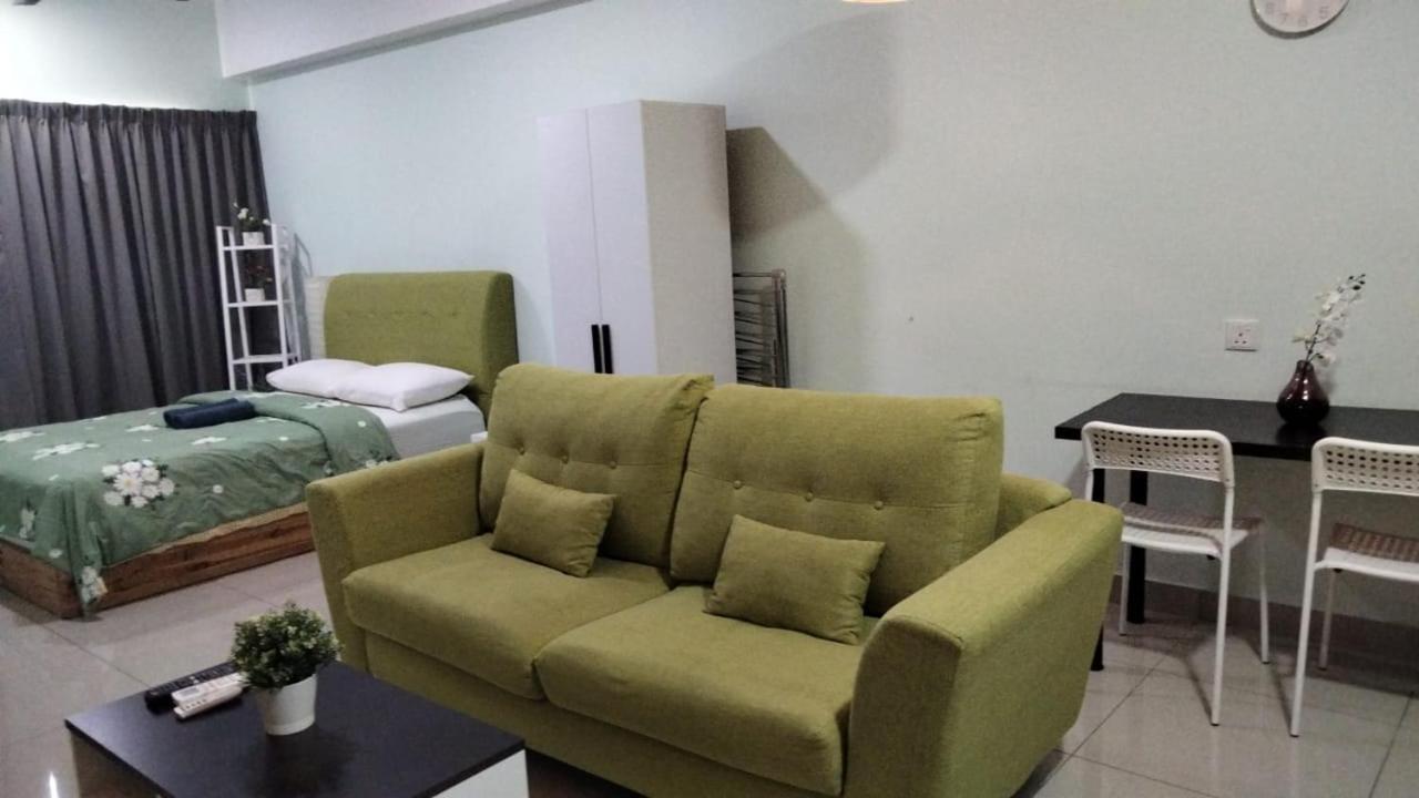 Cozy Studio Unit,Cyberjaya,Wifi, Netflix,Free Parking Eksteriør bilde