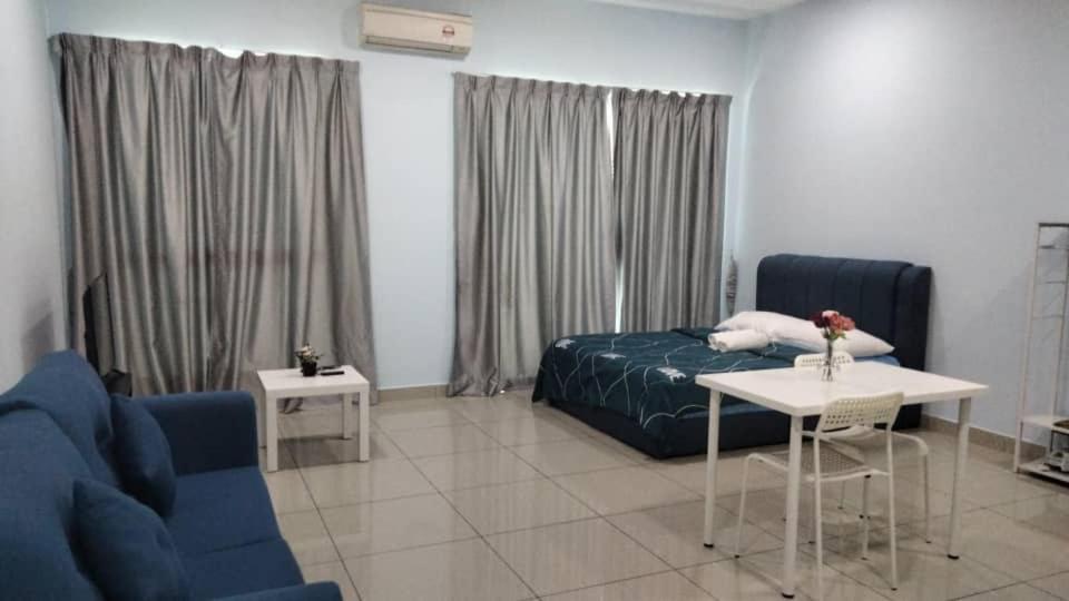 Cozy Studio Unit,Cyberjaya,Wifi, Netflix,Free Parking Eksteriør bilde