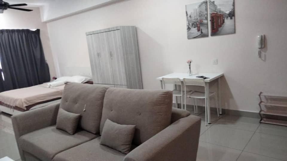 Cozy Studio Unit,Cyberjaya,Wifi, Netflix,Free Parking Eksteriør bilde